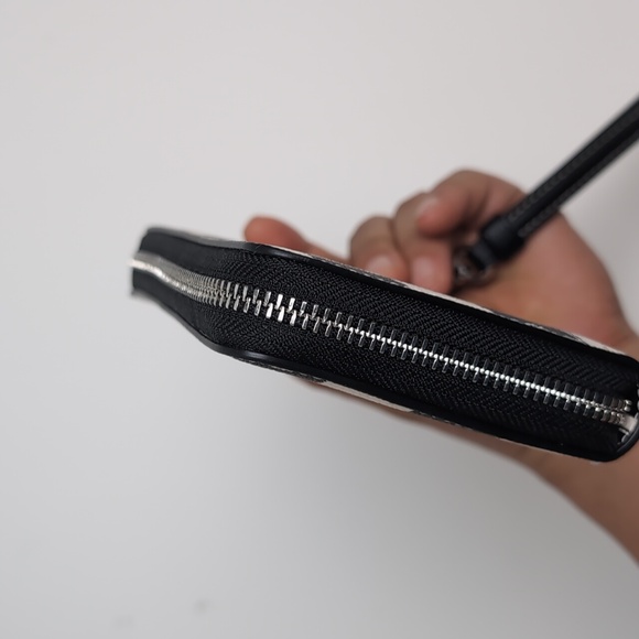 Coach CR622 Long Zip Around Wallet With Checkerboard Print BLACK( Last One) - Picture 10 of 12